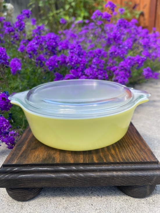 Pyrex Other - Vintage Pyrex #471 Yellow 1 pint Cinderella Casserole dish with Clear Lid